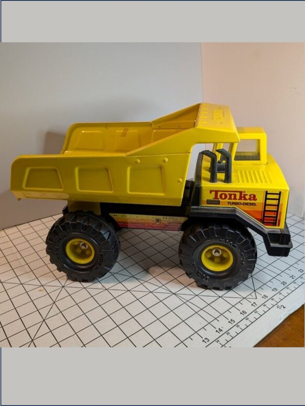 Vintage 1980s Tonka Turbo Diesel Mighty Dump Truck Near Mint Steel Yellow